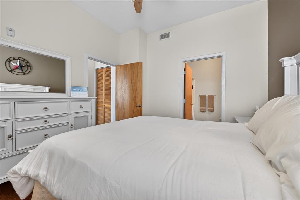 Texas & Pacific Lofts Condo - Residential