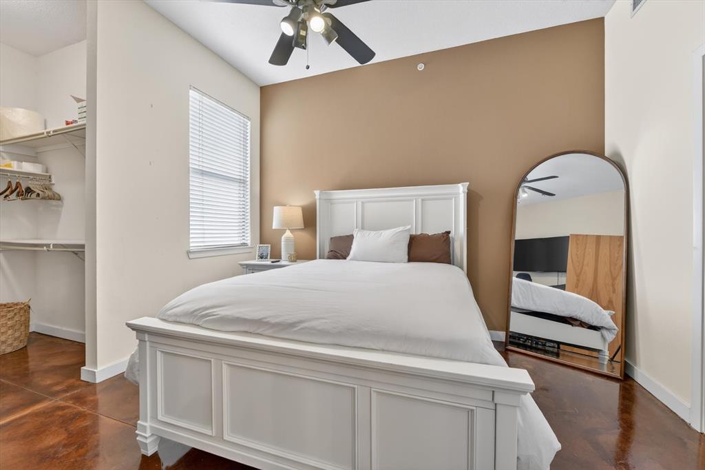 Texas & Pacific Lofts Condo - Residential