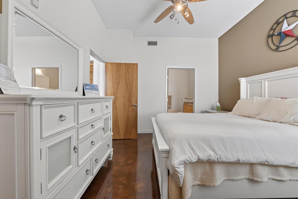 Texas & Pacific Lofts Condo - Residential