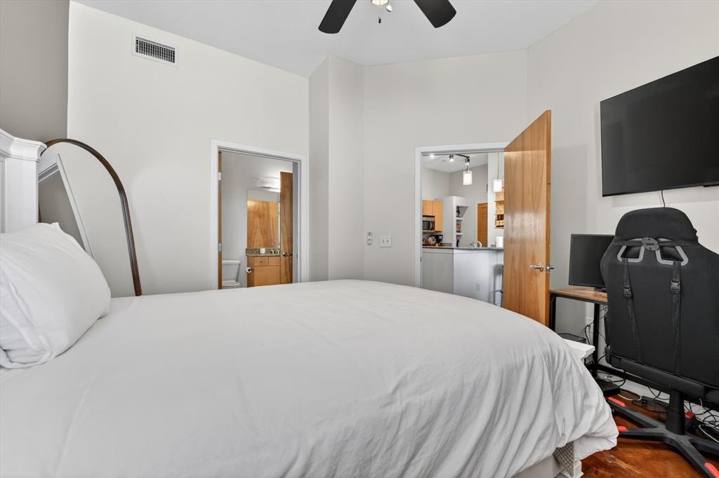 Texas & Pacific Lofts Condo - Residential