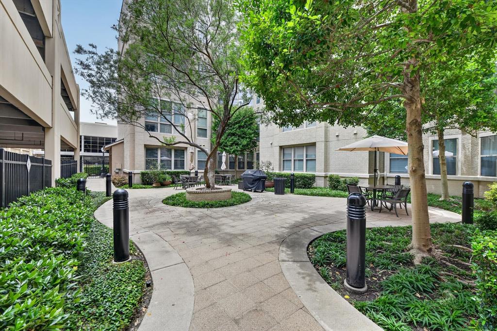 Texas & Pacific Lofts Condo - Residential