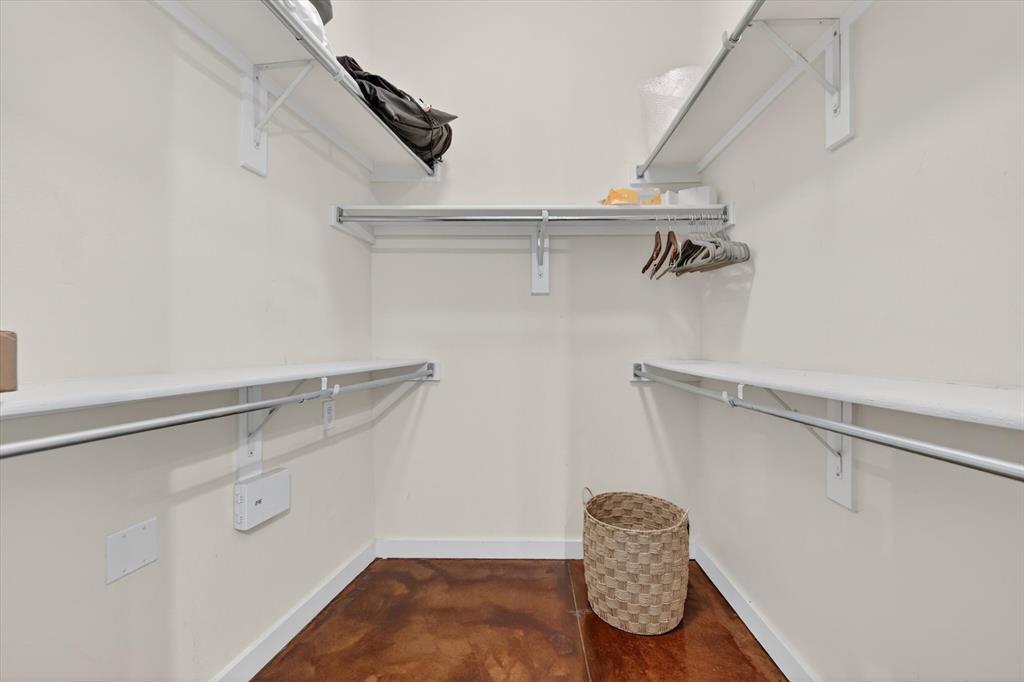 Texas & Pacific Lofts Condo - Residential