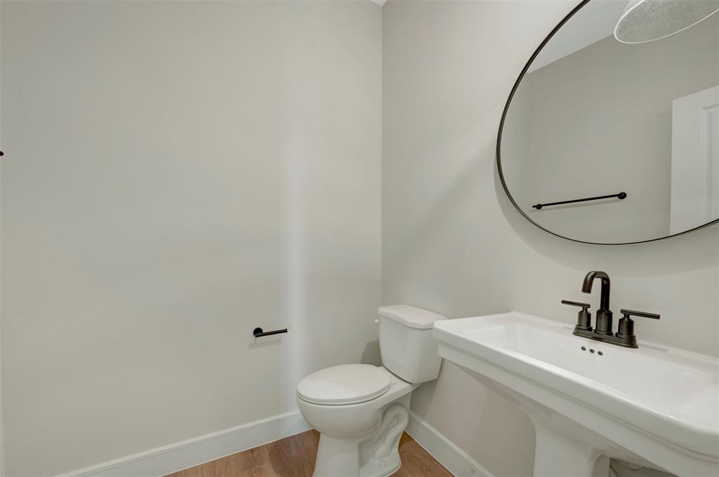 Elevon - Residential