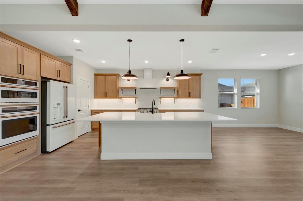 Elevon - Residential