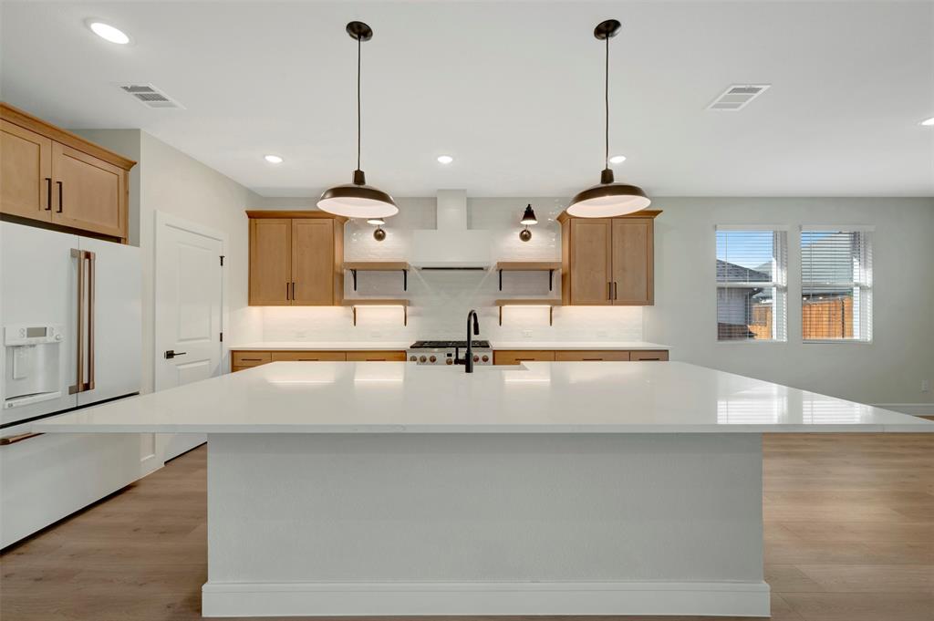 Elevon - Residential