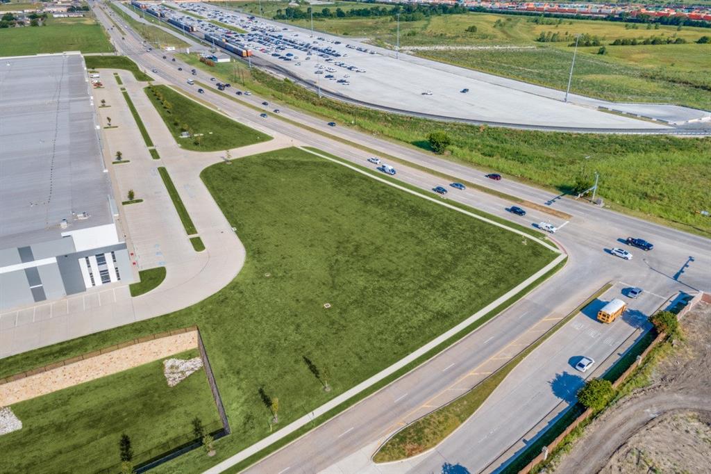 LI 78 Logistics Center - Land