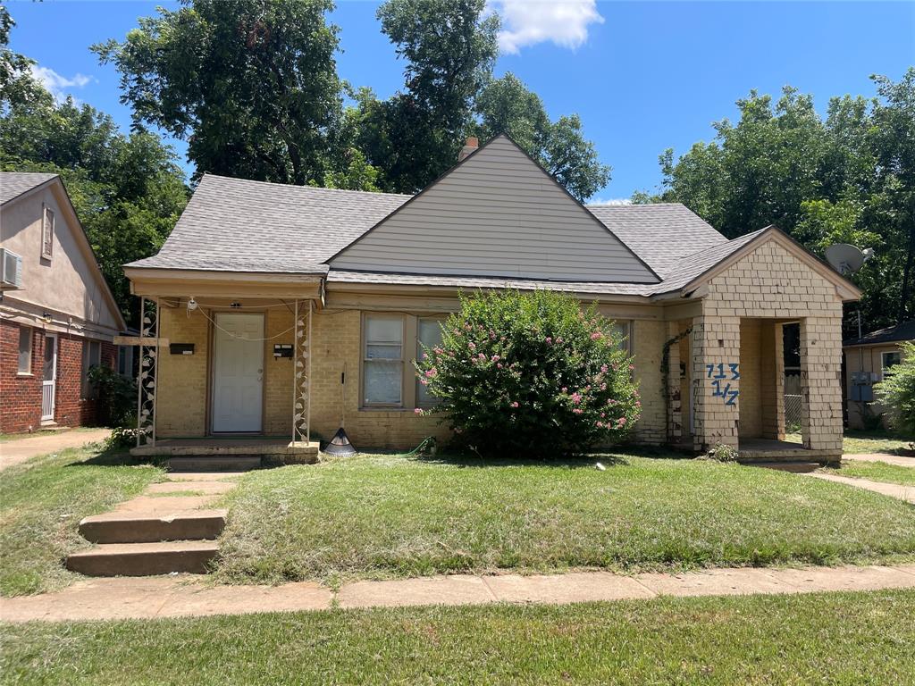 Duplex currently rented for $1325 a month total.  Property has a rear 1 bed 1 bath unit that is currently vacant but offers major potential! Units are occupied and can be viewed with an executed contract.  This property is part of a portfolio.  Ask agent for information on full portfolio
