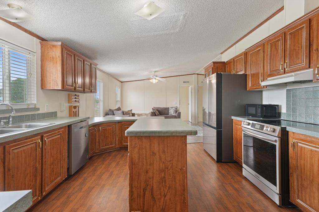 Diamond Acres Ph2 Ph 1 Unrec - Residential