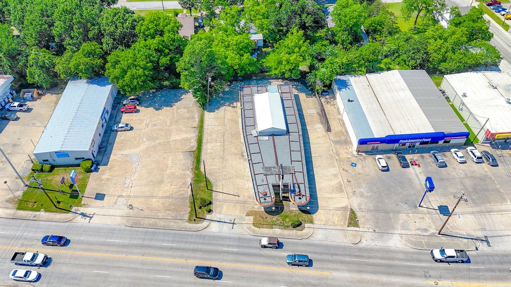 Corsicana - Commercial Sale