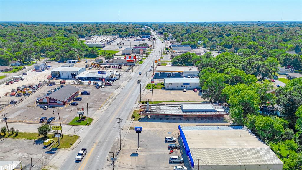 Corsicana - Commercial Sale