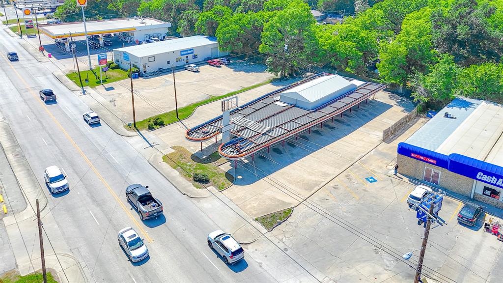 Corsicana - Commercial Sale