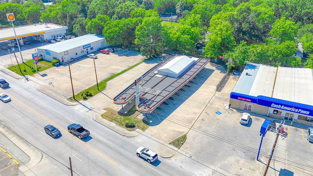 Corsicana - Commercial Sale