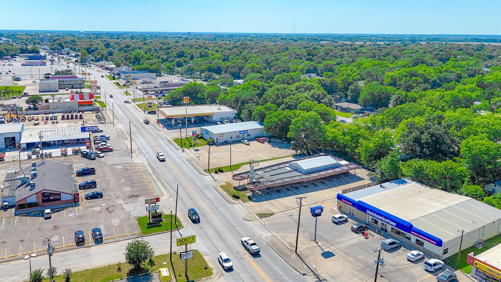 Corsicana - Commercial Sale