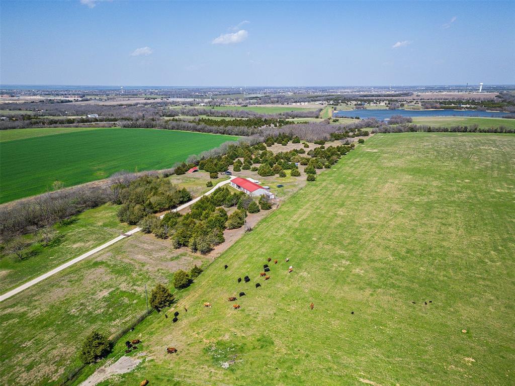 20,40,60 or more acres available. Beautiful acreage with fabulous views you wont find elsewhere.  Additional acreage up to 200 acres available.  Barndo offers flexibility with a large breeze-way for entertaining or relaxing that overlooks the property.  This wonderfully secluded and tranquil property is just waiting for you. Plenty of room to grow or do whatever you may want from entertainment, investment, development to livestock.