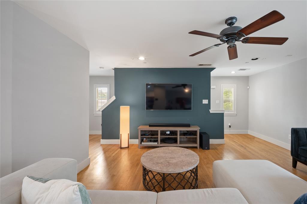 5737 Live Oak Condos - Residential