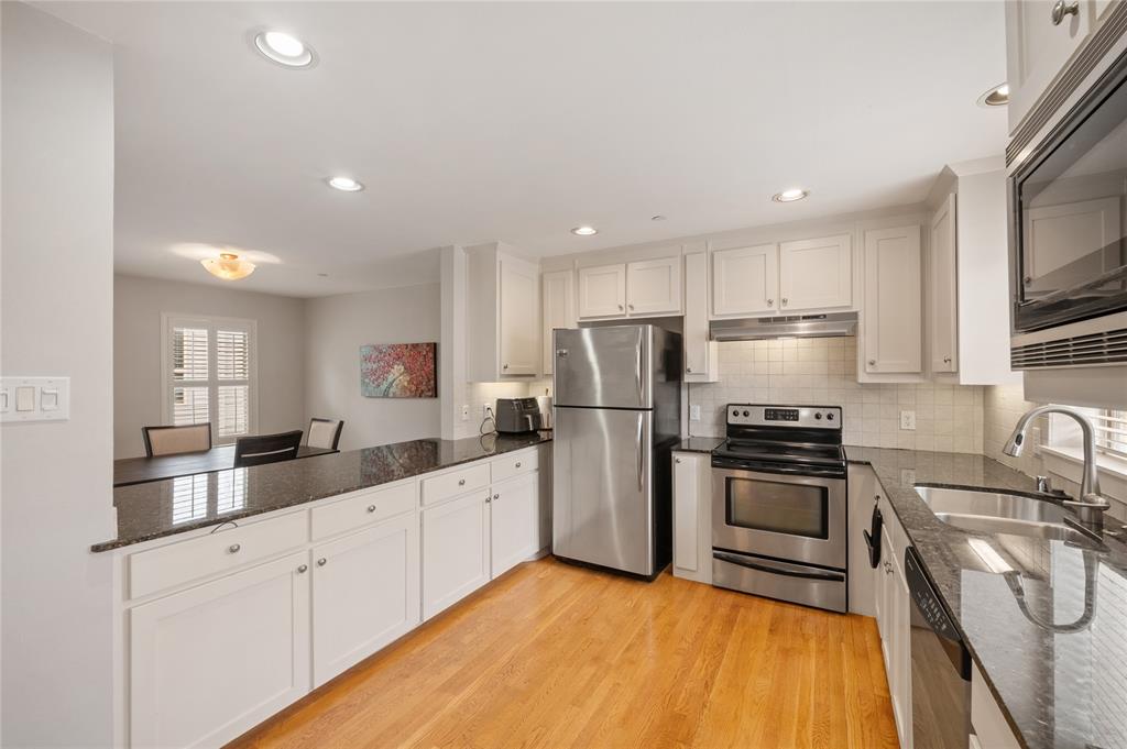 5737 Live Oak Condos - Residential