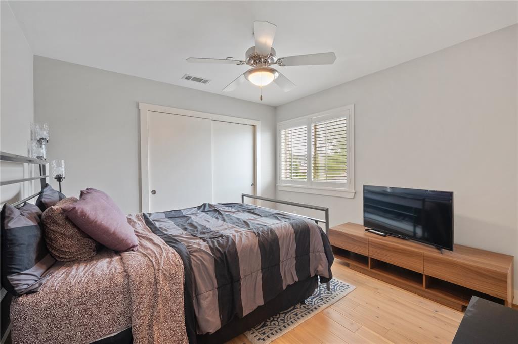 5737 Live Oak Condos - Residential