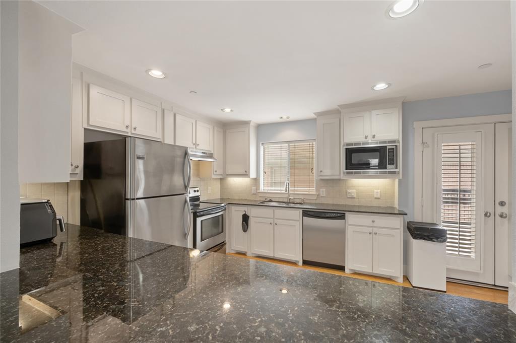 5737 Live Oak Condos - Residential