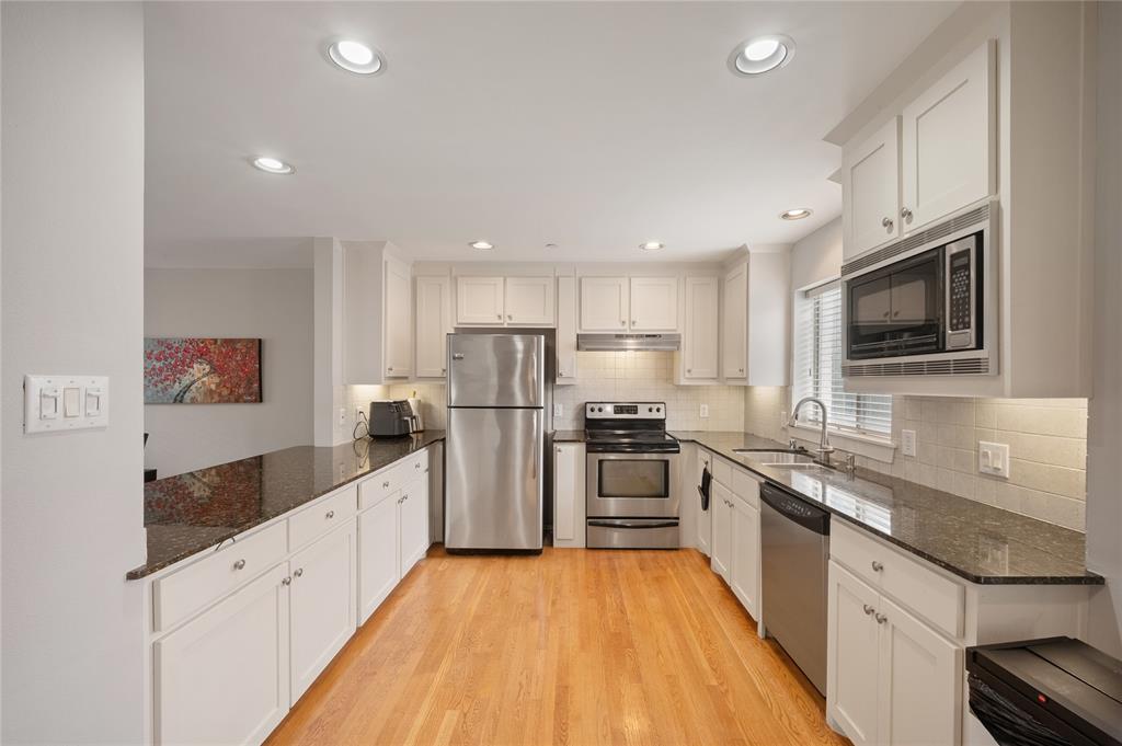 5737 Live Oak Condos - Residential