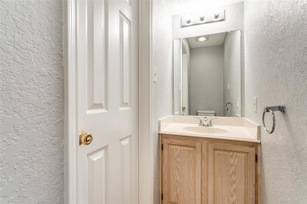 Villages Of Valley Creek 01 - Residential Lease