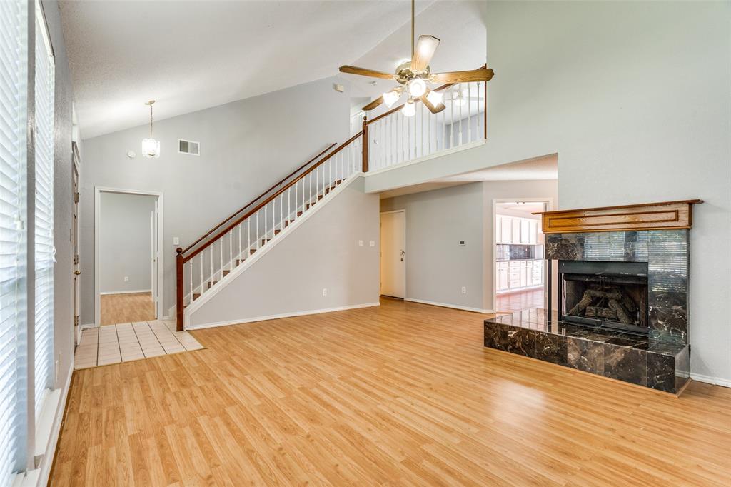 Villages Of Valley Creek 01 - Residential Lease