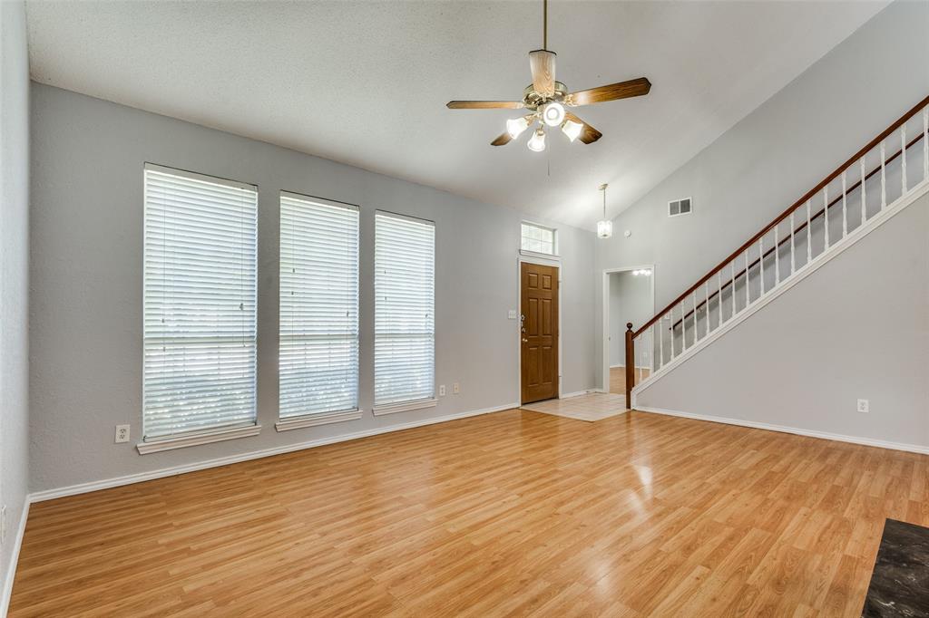Villages Of Valley Creek 01 - Residential Lease