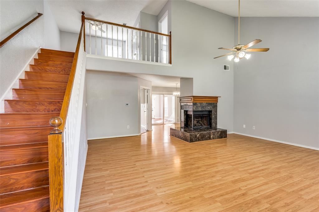 Villages Of Valley Creek 01 - Residential Lease