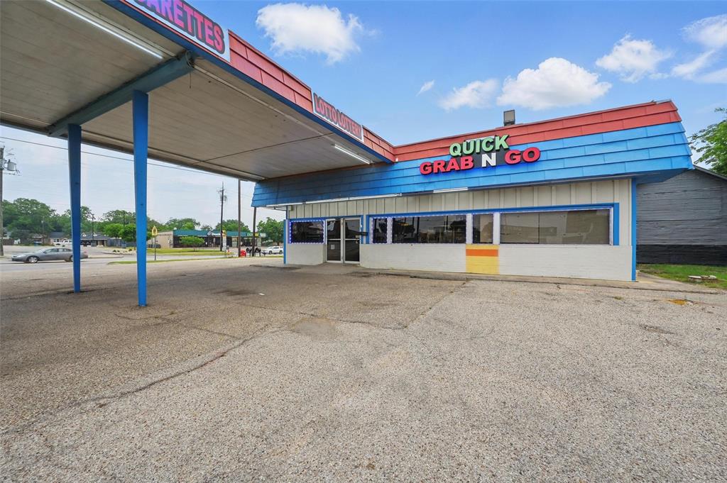 Prime .25-Acre Commercial Corner Lot in Ennis — High Visibility & Connectivity!
Discover a fantastic development opportunity on corner lot in Ennis, Texas. This versatile site offers a strategic foundation for retail, fast-food, or service-oriented businesses. Its prime location at a bustling intersection ensures maximum exposure to both pedestrian and vehicular traffic.
 
Key Highlights:
***High Traffic Counts with Strategic connectivity!***
The intersection sees approximately 30,000+ vehicles daily, providing excellent visibility for your business. The lot connects major highways — State Highway 34, US Highway 45, and US Highway 287 — offering seamless access to Dallas, the surrounding region, and beyond.

***Vibrant Community & Nearby Attractions:****
Located just minutes from main shopping hubs like Ennis Town Center, Wal-Mart Supercenter, and H-E-B, ensuring a steady flow of potential customers.

Included in the route connecting the Bluebonnet Trail: Ennis is renowned for its stunning Bluebonnet displays each spring, attracting visitors from across Texas — perfect for tourism-driven businesses or seasonal pop-ups. Local Attractions & Amenities include: the Ennis Railroad and Cultural Heritage Center, historic downtown district, and a variety of dining options, making it an ideal spot for foot traffic and community engagement.
 
This location offers a unique blend of high visibility, excellent accessibility, and community charm—perfect for brands like Dutch Bros, Seven Brew, or Salad and Go looking to establish a foothold in a growing Texas town. Review the attractive offerings from the Ennis Economic Deveopment department to see how your franchise can benefit from joining the City of Ennis. 
 
Don’t miss your chance to capitalize on this exceptional property!