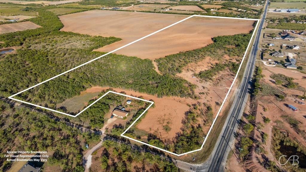 Looking for wide–open space in a great spot? Check out these 48 acres in a prime location just outside the city limits. This property offers tons of road frontage and easy access, giving you endless possibilities—build, invest, or just enjoy your own peaceful getaway. With plenty of room to spread out and grow, it’s the perfect place to bring your ideas to life. Come take a look and imagine what you could do with all this space!