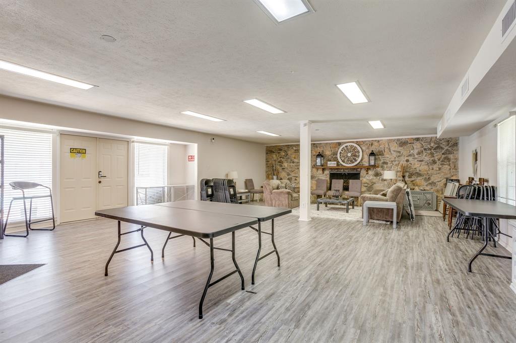Ridglea Estate Condo - Residential