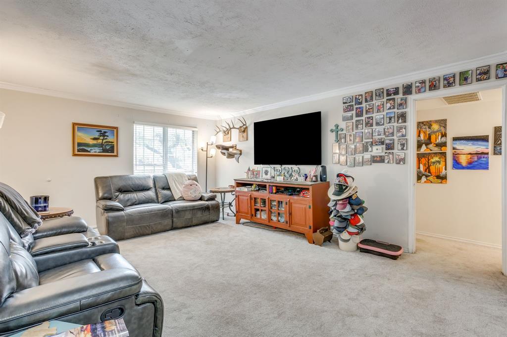 Ridglea Estate Condo - Residential
