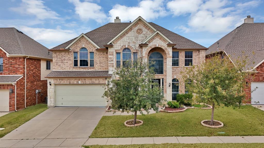 RARE lakefront Crawford Farms showstopper in the award-winning Keller ISD! Amazing location in the Alliance corridor with nearby HEB, outlets and shopping, fine dining, and easy access to 35W, 114, and all that north Fort Worth has to offer. Renovated top to bottom with modern design touches, brand new kitchen cabinetry and Kitchenaid appliances, and a spacious layout. Main living room and kitchen feature many windows for tons of natural light and a great view of the lake. Exquisitie second floor master suite with double vanity, soaker tub, and large master closet. Guest bedroom with full bathroom downstairs for entertaining and hosting. Truly a great home to expand and grow into! Perfect for entertaining or getting away from the city