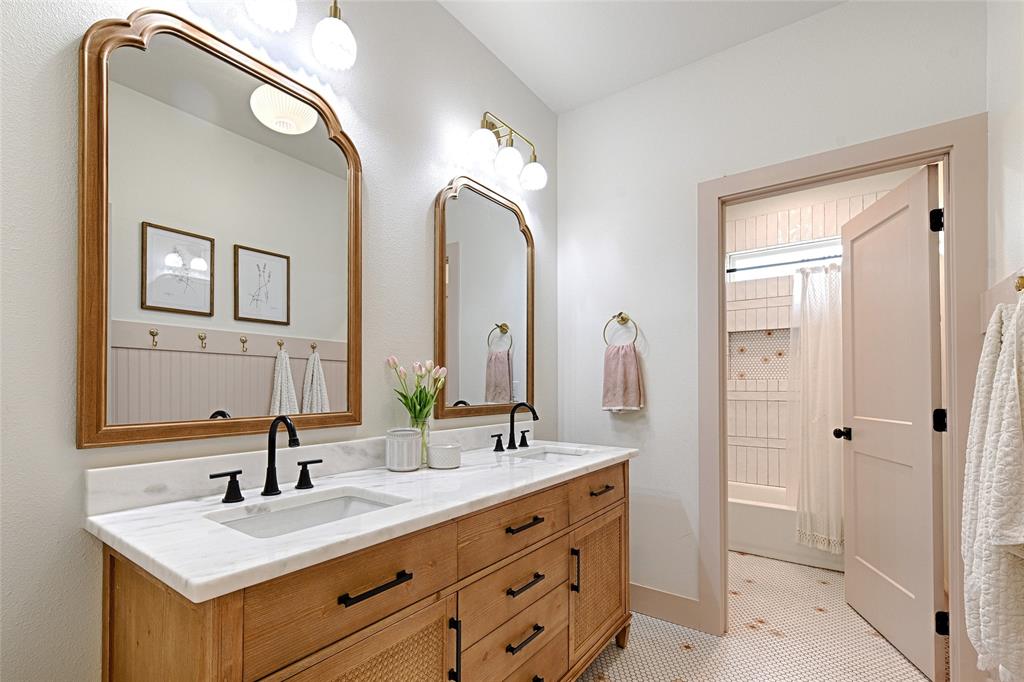 Snooks Corner - Residential