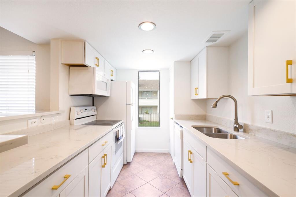 Copperrun Condos Ph 02 - Residential