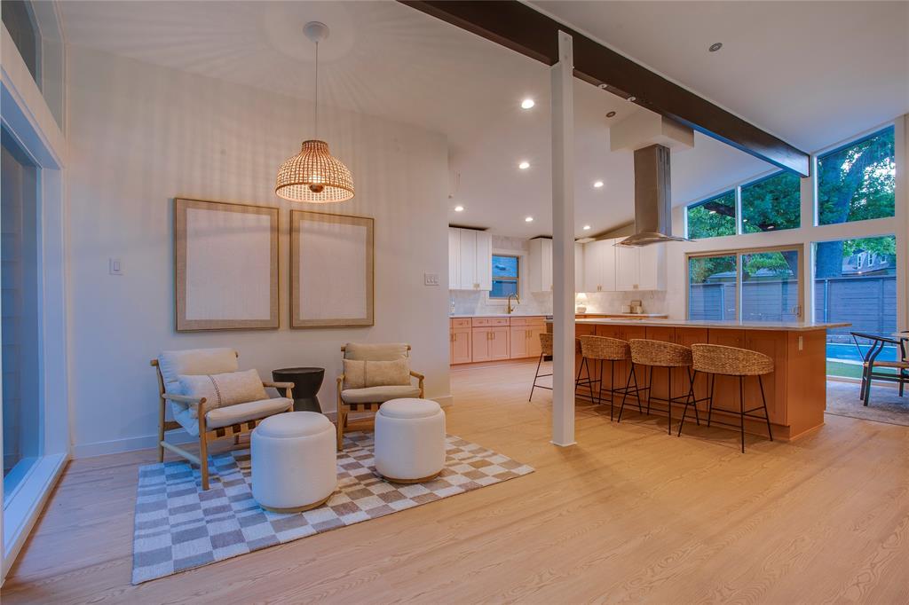 Glen Oaks #12 - Residential