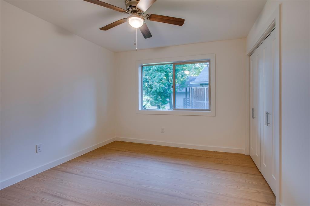 Glen Oaks #12 - Residential