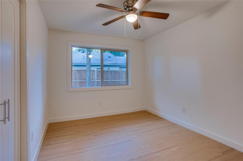 Glen Oaks #12 - Residential