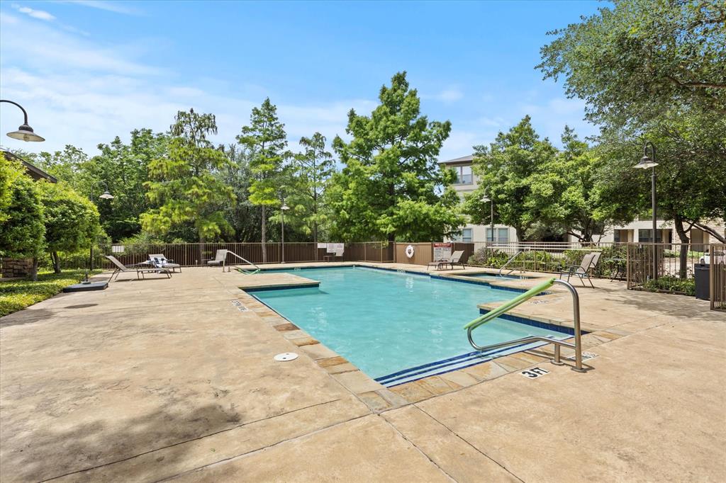 Lewisville Water's Edge II Condominium - Residential