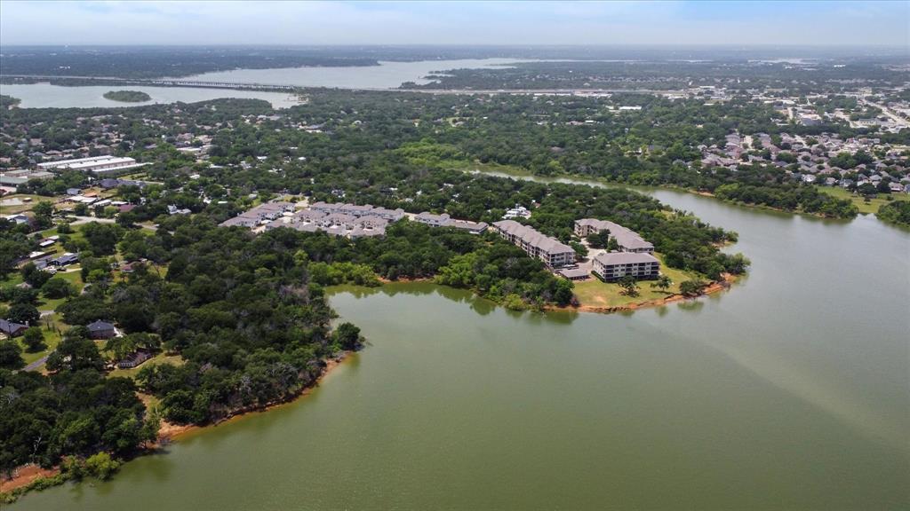 Lewisville Water's Edge II Condominium - Residential