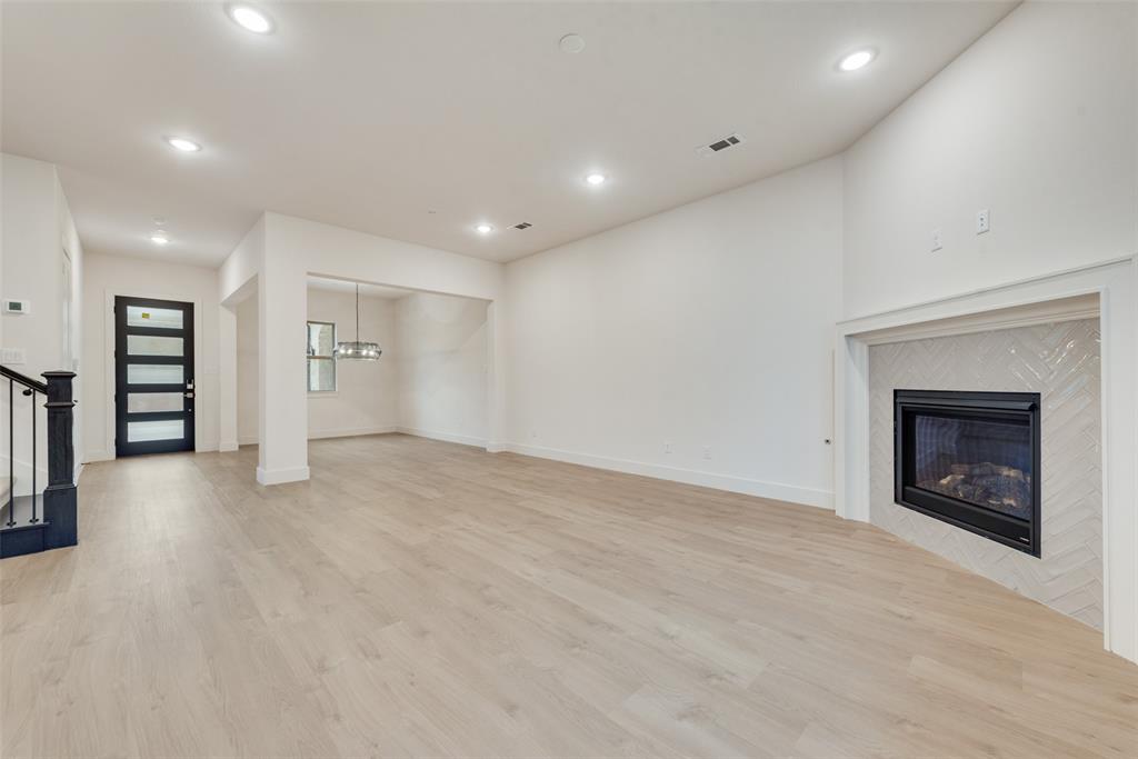 Lewisville Water's Edge II Condominium - Residential