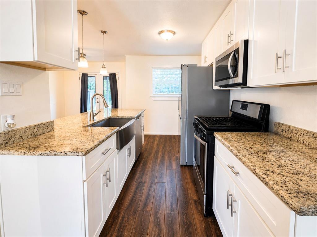 Irwin Keasler Dev Red Bird 04 - Residential