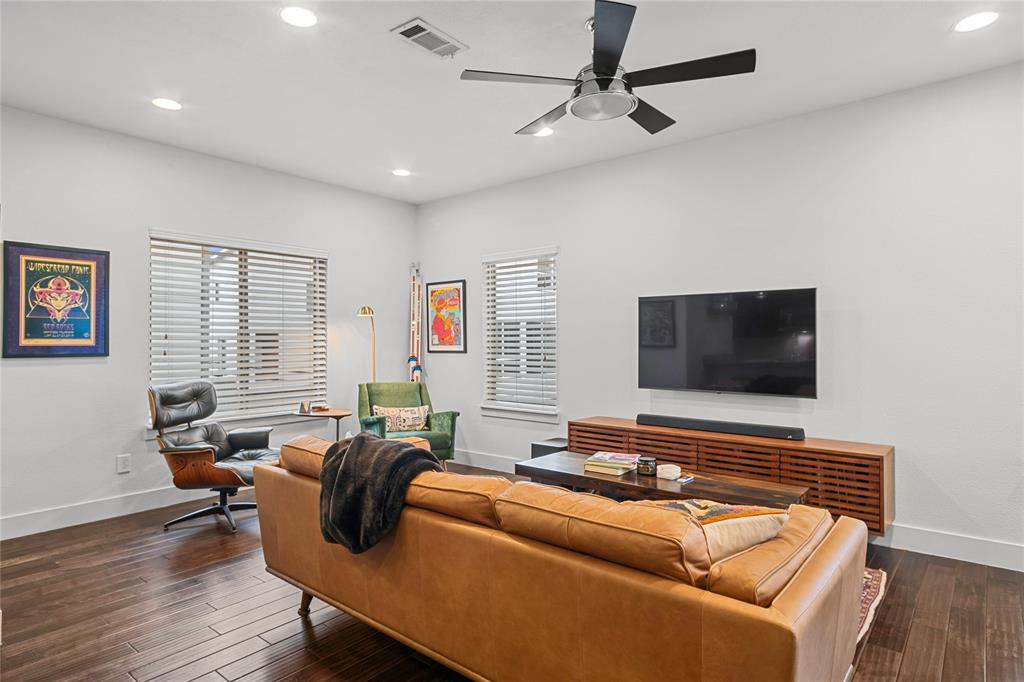 5922 Hudson Condos - Residential