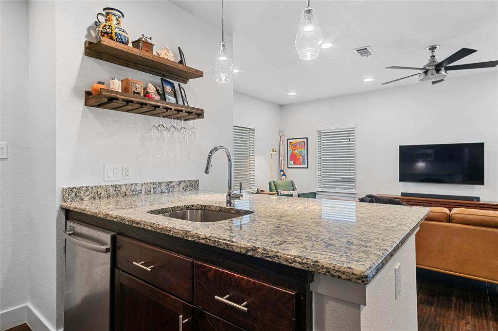 5922 Hudson Condos - Residential