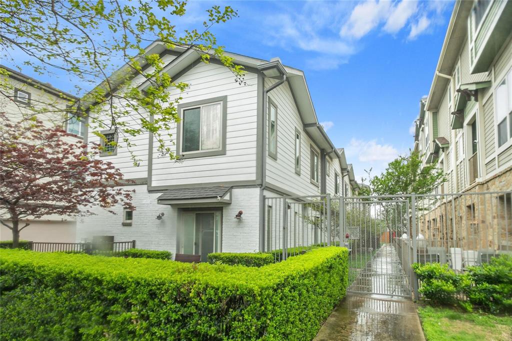 5922 Hudson Condos - Residential