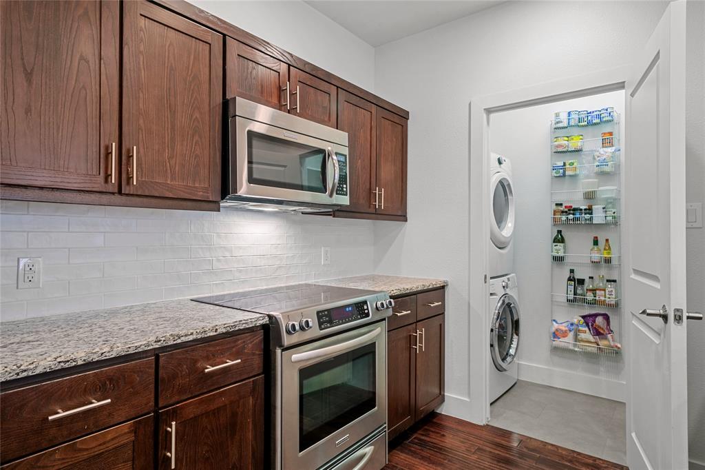 5922 Hudson Condos - Residential