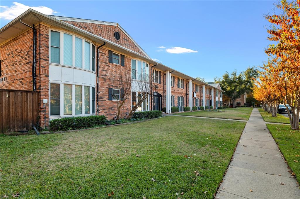 Welcome to this charming single-story condo in the heart of the Oak Lawn Turtle Creek area. This one-bedroom, one-bathroom condo boasts recent renovations, including a brand-new kitchen with updated countertops, cabinets, and stainless steel appliances along with a fully renovated bathroom with upgraded flooring throughout the entire unit, ensuring modern comfort and style. Step outside to discover a lush courtyard, a serene oasis perfect for unwinding after a busy day, or dive into relaxation at the sparkling community pool. For convenience and security, the gated parking lot ensures your vehicle is safe and easily accessible. Enjoy the peace of mind that comes with one of the lowest HOA fees in the area which includes a community pool and grilling area, washer and dryer room access, gated parking, trash, and water! Brand New AC Unit.
