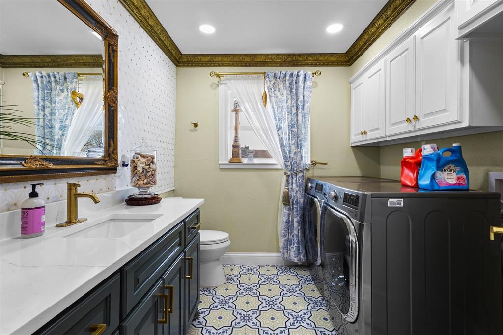 Dal Castle Estates - Residential