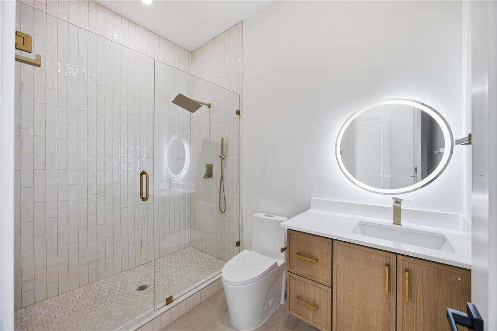 ROSS AVE - Residential