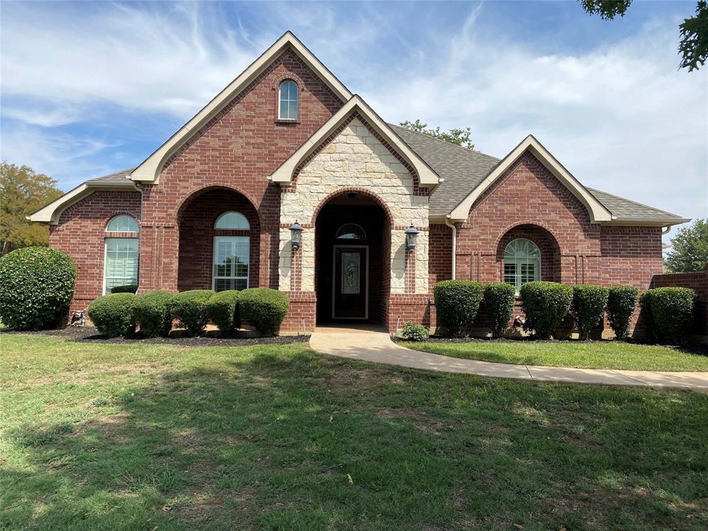 1 acre lot, 1 story, 4 bedrooms, 3 full bathrooms, media or game room plus study.  Kitchen has granite, white cabinets, black appliances, gas cooktop.  No carpet.  3 car garage, sprinkler system.   Some trees in back.  Large master bedroom and bathroom.  Walk in closets.