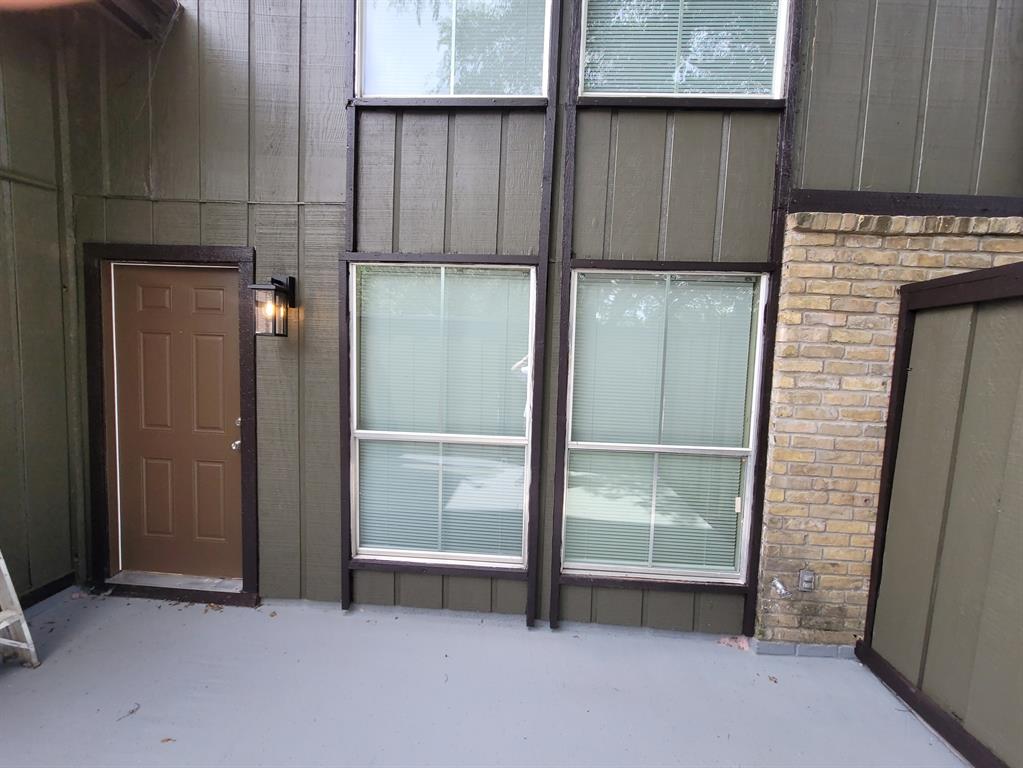 Condo Country Creek - Residential